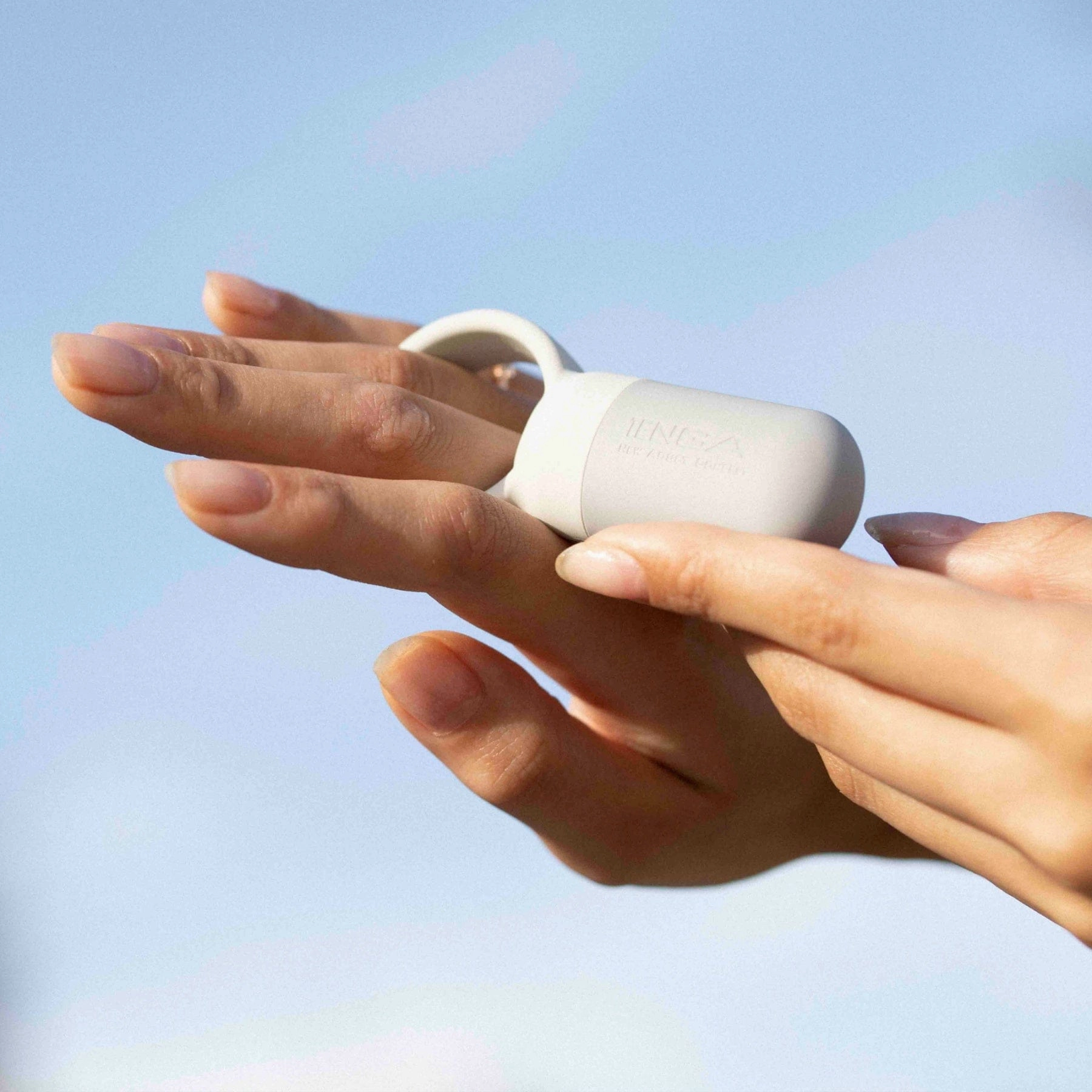 Tenga - SVR One Vibrating Couple Cock Ring